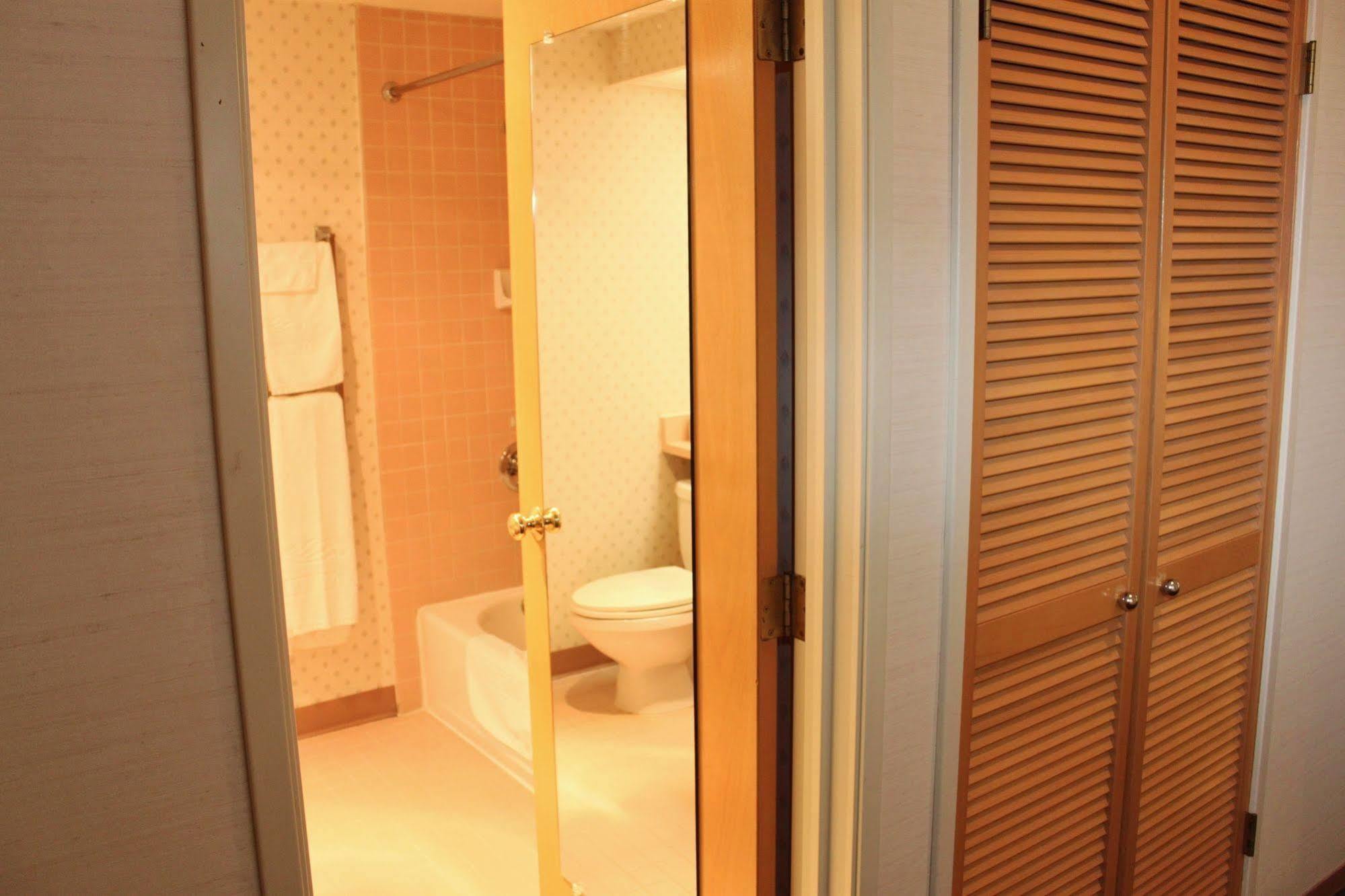 Totem Lake Hotel カークランド エクステリア 写真