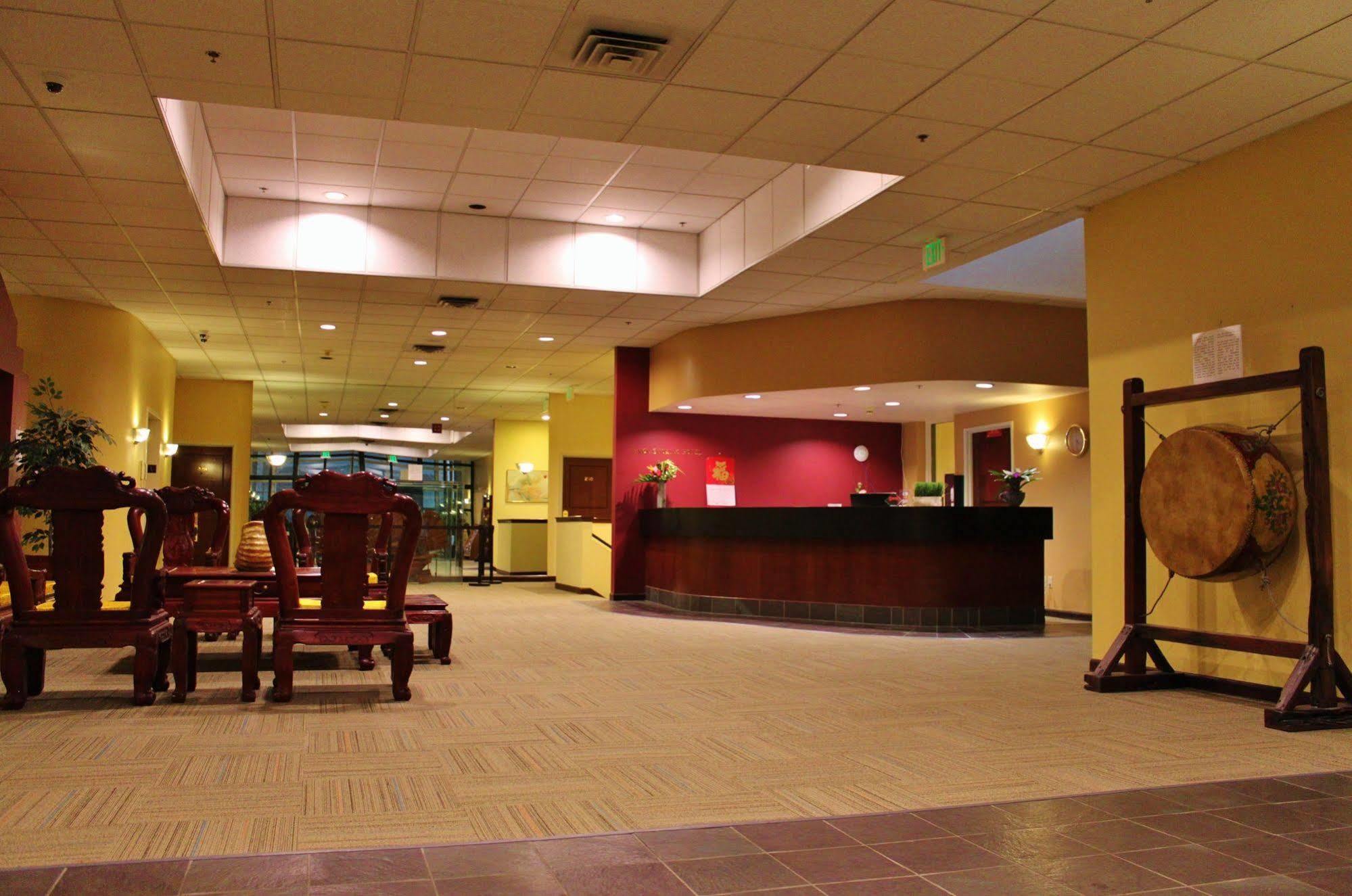 Totem Lake Hotel カークランド エクステリア 写真