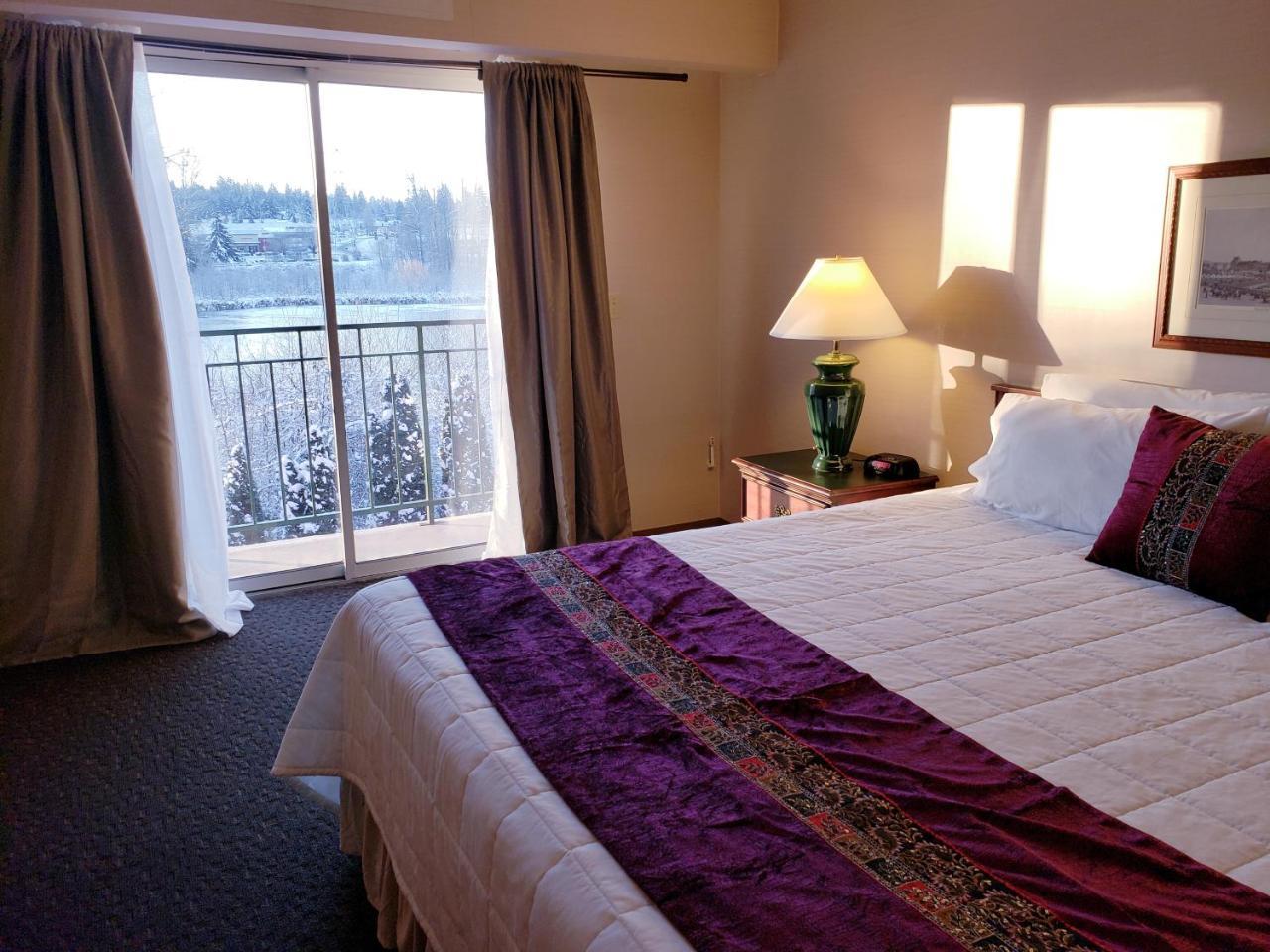 Totem Lake Hotel カークランド エクステリア 写真
