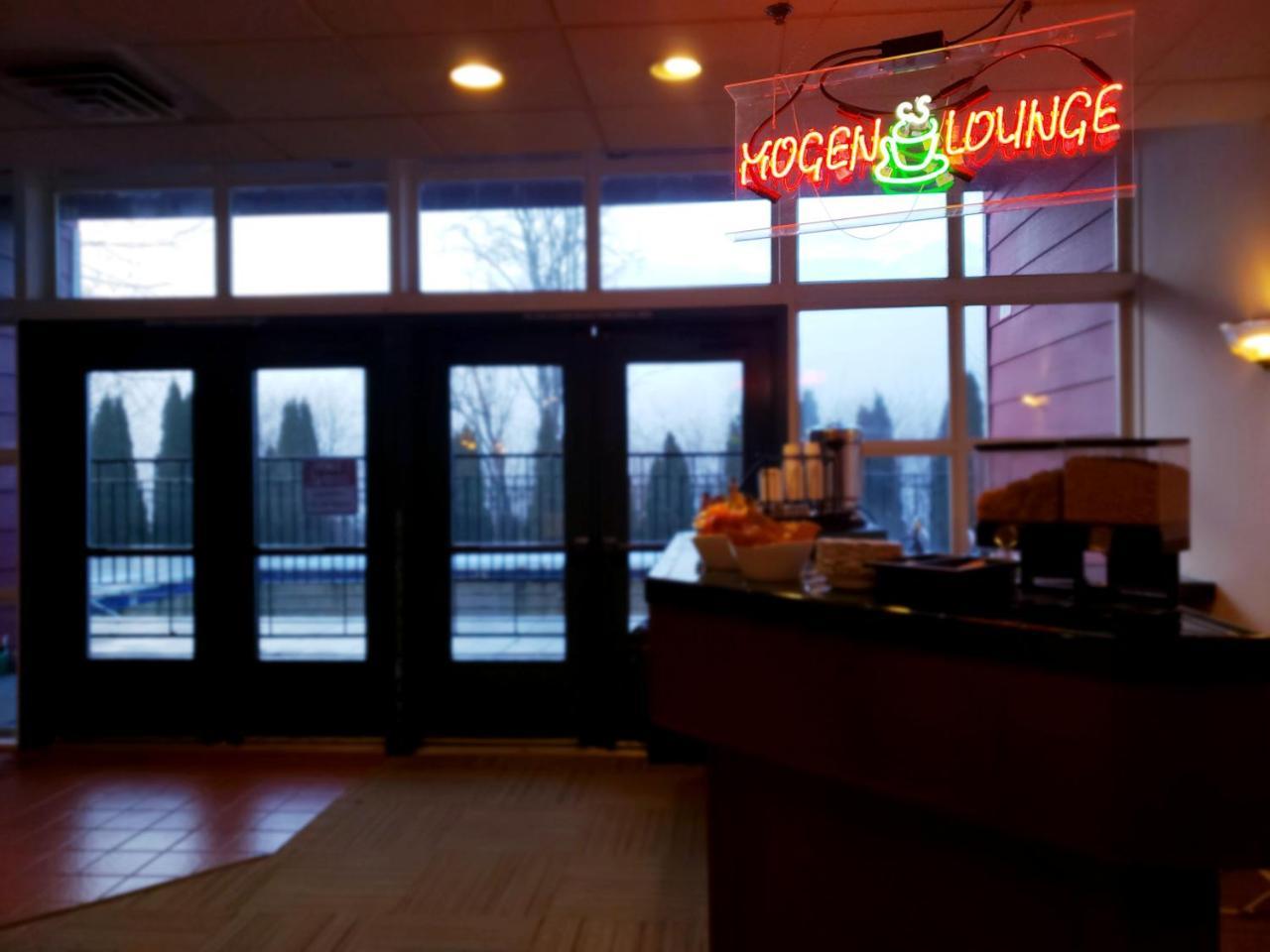 Totem Lake Hotel カークランド エクステリア 写真
