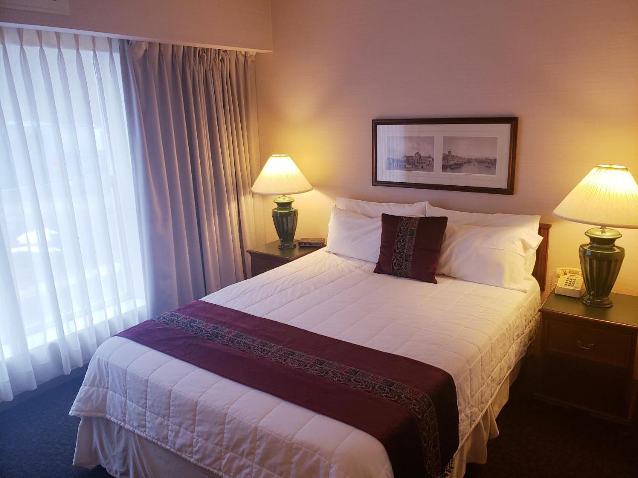 Totem Lake Hotel カークランド エクステリア 写真
