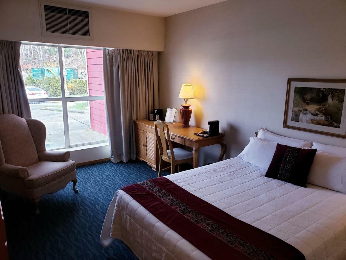 Totem Lake Hotel カークランド エクステリア 写真