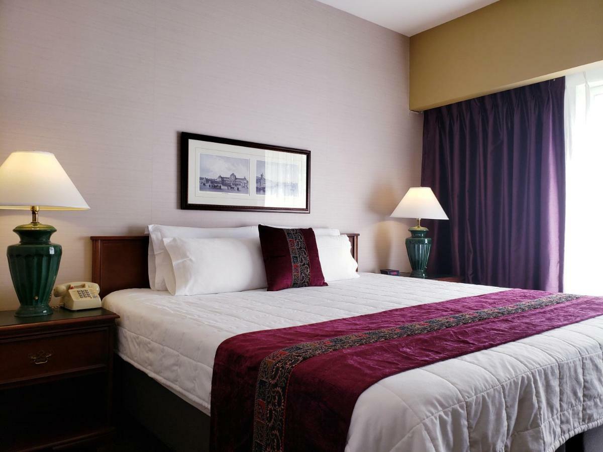 Totem Lake Hotel カークランド エクステリア 写真